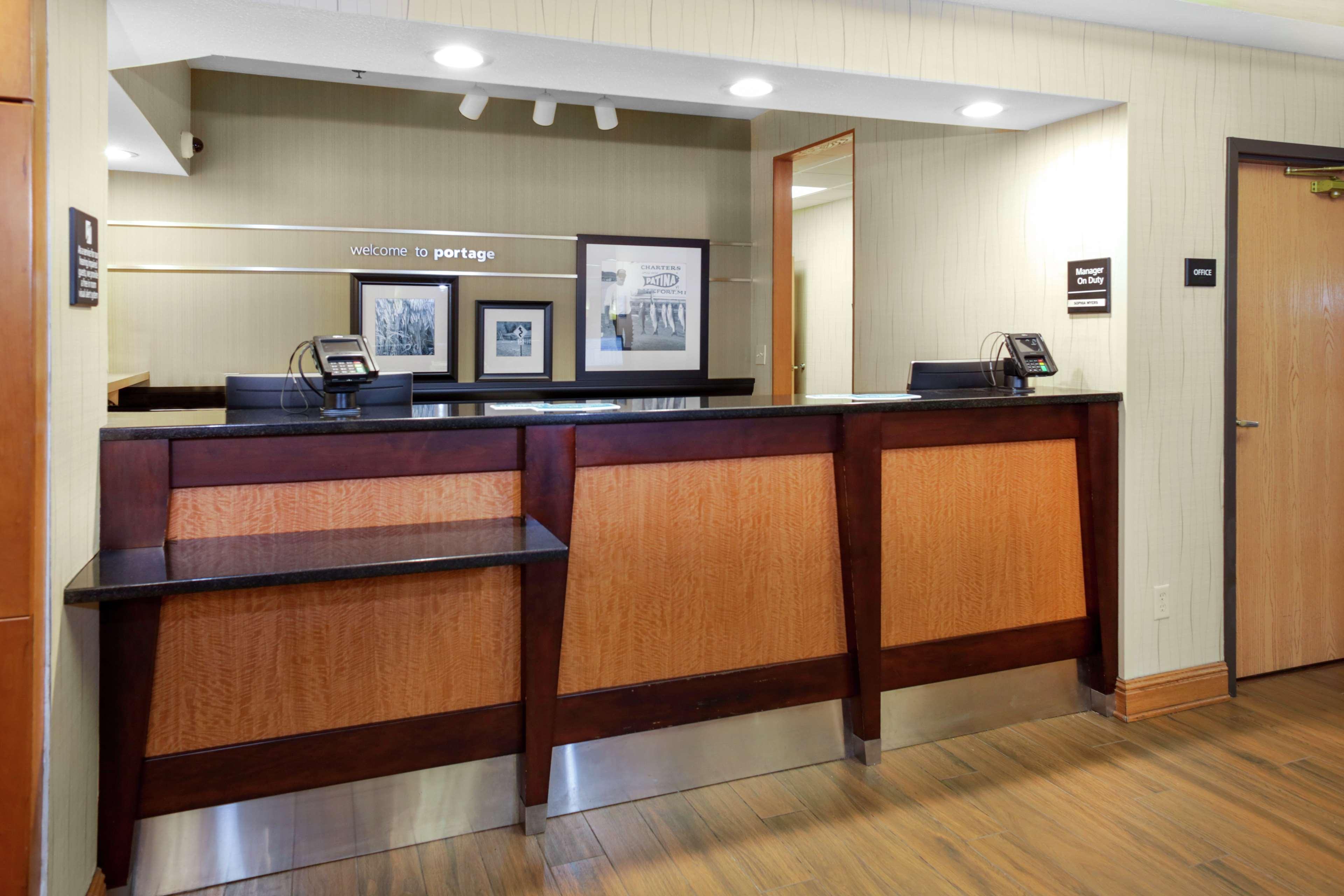 Hampton Inn Portage Exterior foto